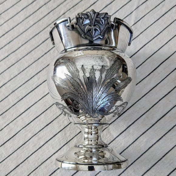 Wilcox Silver Plate Co. Antique Small Silver Plated Vase - Picture 1 of 5